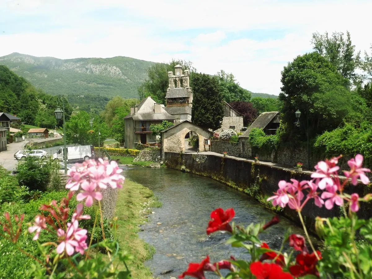 Auberge Audressein Bed & Breakfast